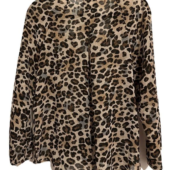 Maurice’s Animal Print Sheer blouse. Size Medium. Pull over - Picture 2 of 3